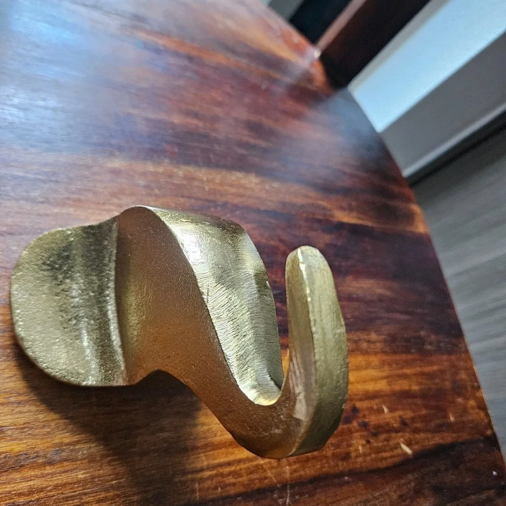 Metal Gold‎ tone Elephant head Wall Hook Minimalist home décor